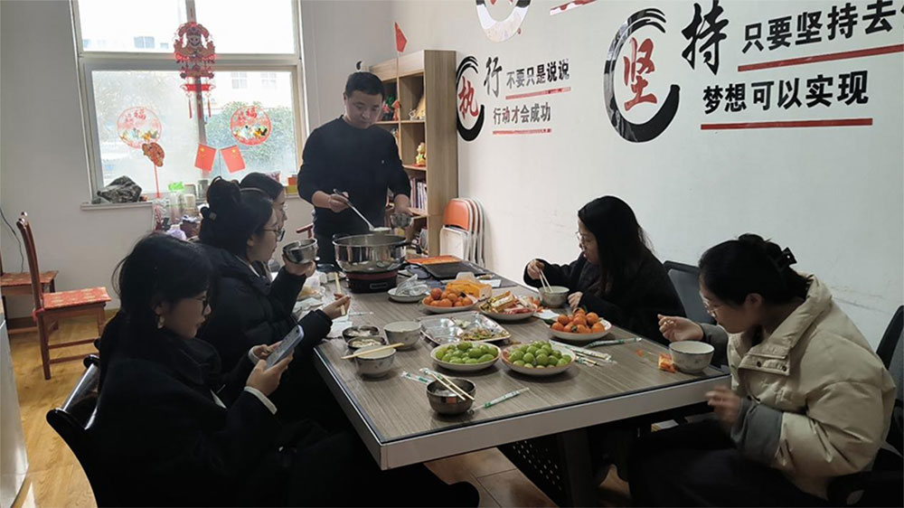 Laternafestivali lõunasöök: Tangyuan ja Team Vibes kontoris